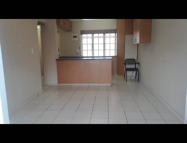 3 BEDROOM DUPLEX RENTED IN ESSENWOOD
